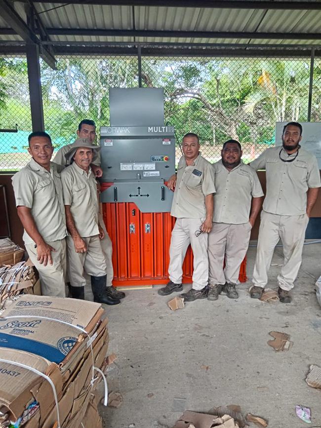 Orwak en el Centro de Compostaje de  Peninsula Papagayo Gte. Costa Rica